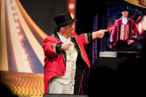 Vet Coole Sintshow Circus 2019 Rotterdam 002 resize